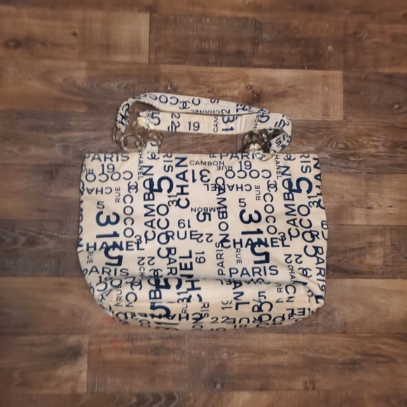 Chanel Cambon Rue Tote - Picture 3 of 9